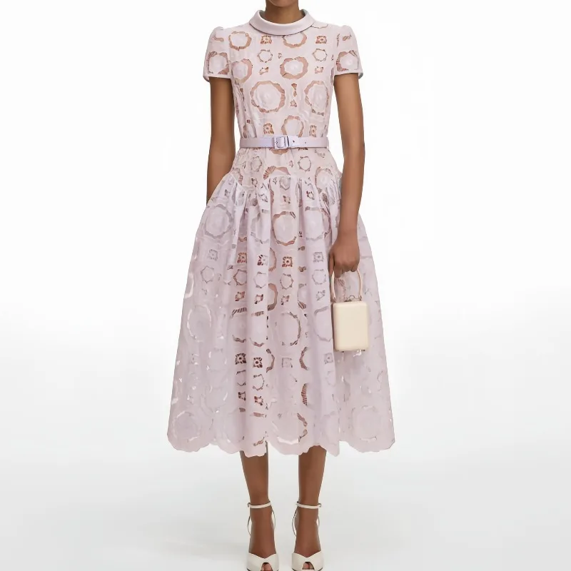 

This Pink Heavy Lace Lace Cut-out Flower Lace Patchwork Dress Is An Elegant and Fashionable Commuter Beautiful Women's Wear 2026