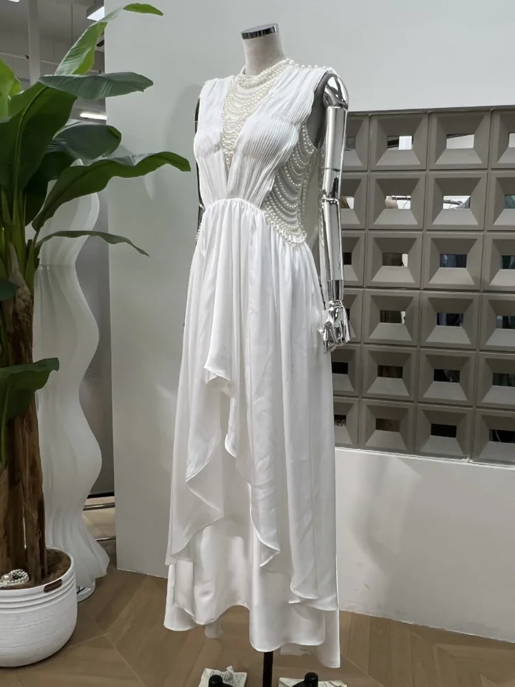 DFDG المرأة 2025 مصمم أنيق لؤلؤ مطرز مساء مزين الخامس الرقبة غير المتكافئة فستان ستان الربيع الصيف فستان الحفلات #2