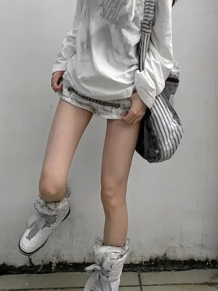 Deeptown Y2k Gotik Düşük Bel Kadın Jorts Vintage Punk Seksi Amerikan 2000'ler Zincir Kot Şort İnce Rahat High Street Sıcak Pantolon