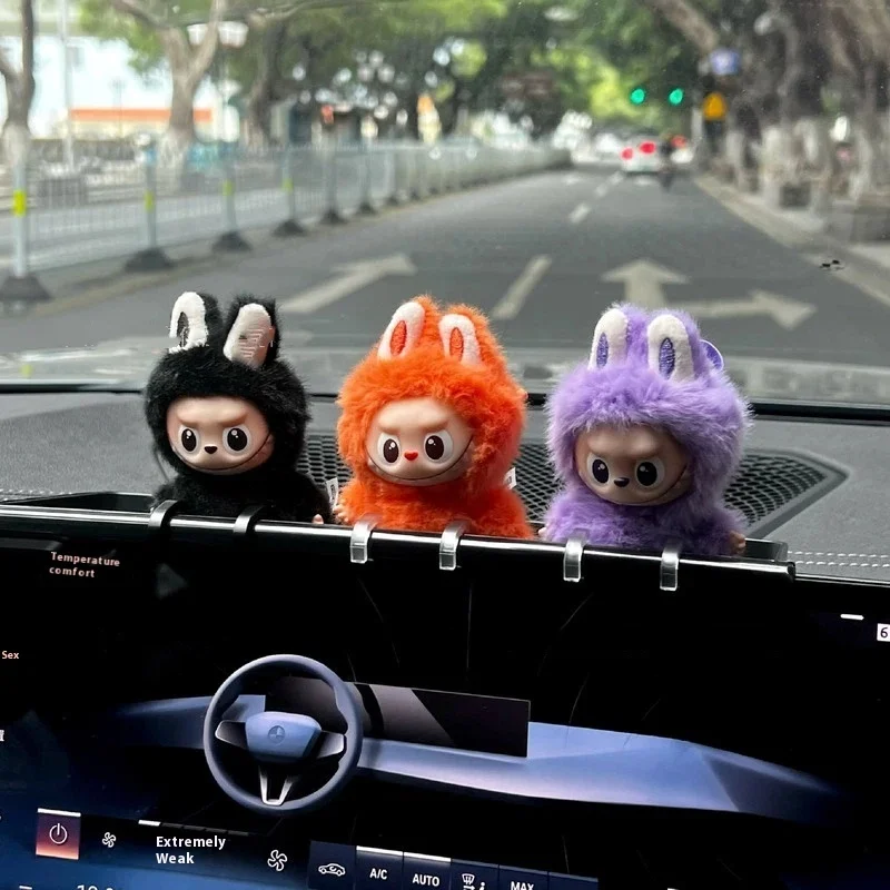 حامل عرض شاشة السيارة Labubu 4.0 مناسب لجيل صغير 4.0 10 سنتيمتر رف معلق ديكور عرض الكمبيوتر