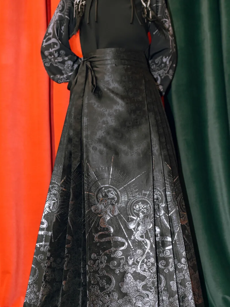 New Chinese Style Black Maxi Skirts Pleated Weaving Silver Horse-face Ruched Skirt National Style Hanfu Skirt Womens Clothing