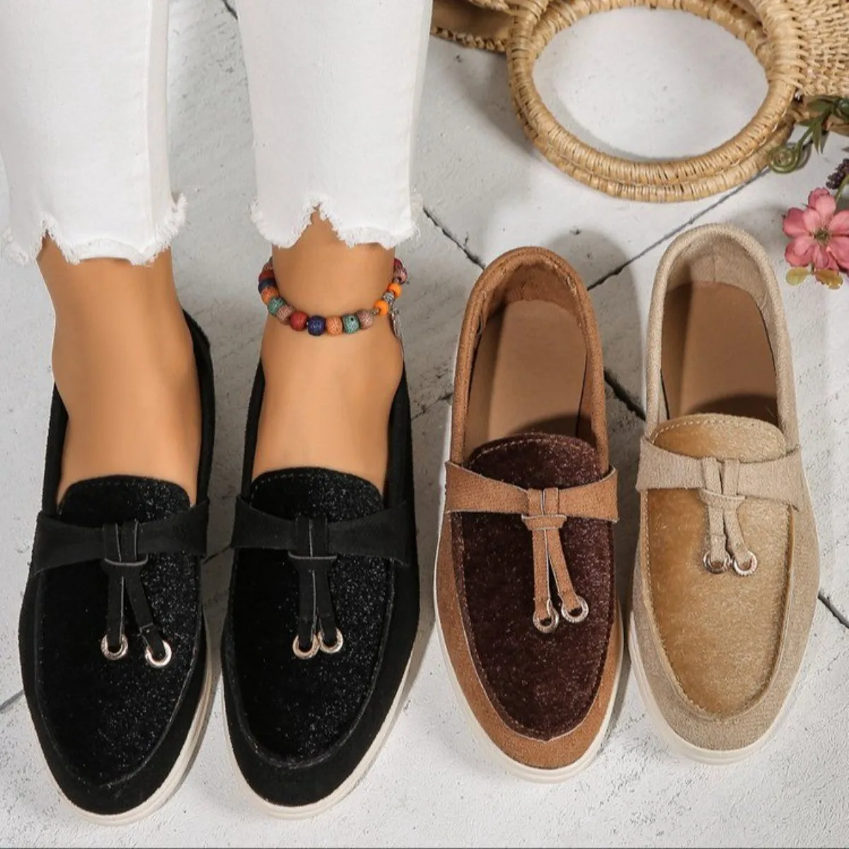 

Women Shoes New Casual Flat Shoes Platform Suede Loafers Shoes Sport Ladies Walking Non Slip Spliced Fur Single Sneakers Women