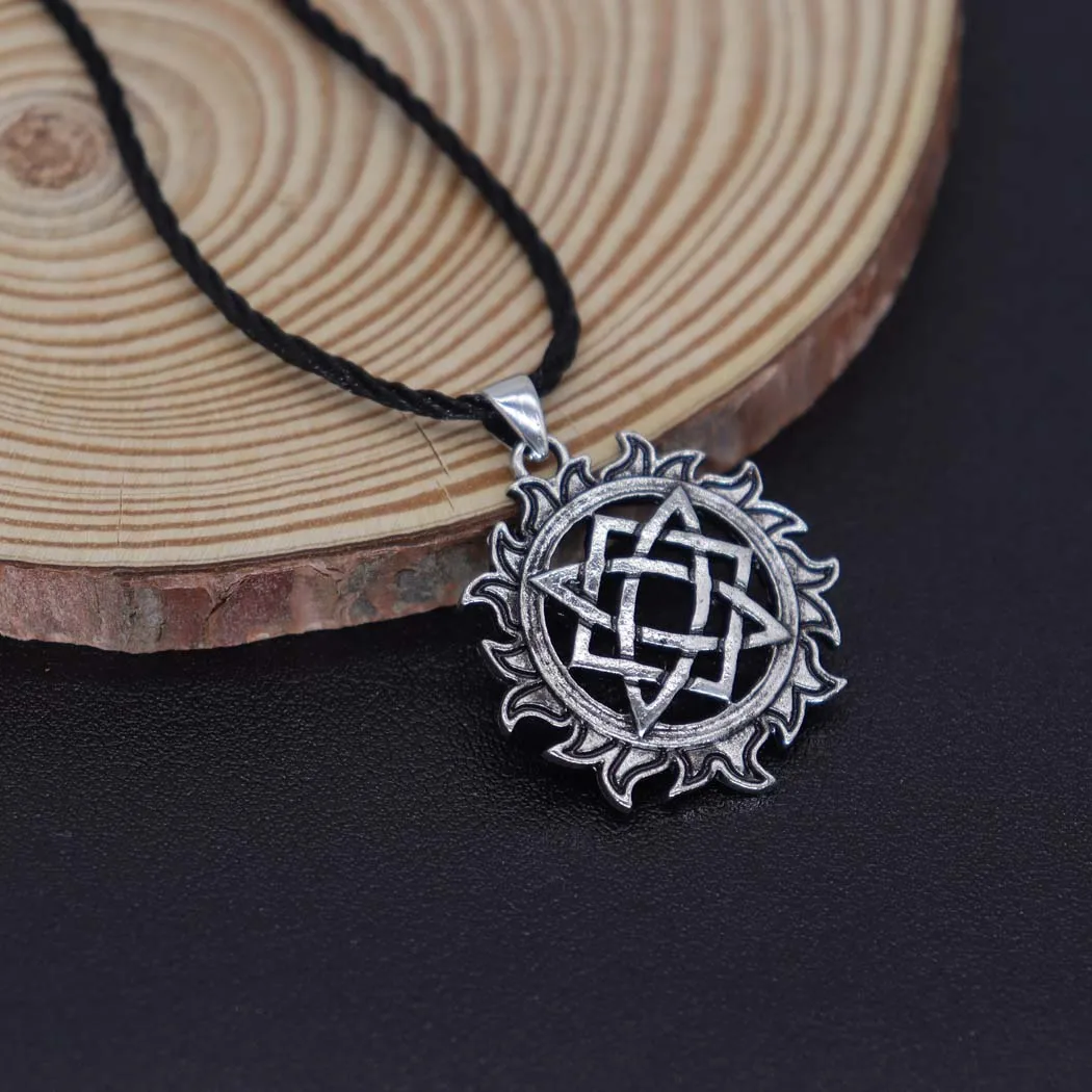 2024 new fashion alloy Sun pendant necklace temperament every clavicle chain men\'s and women\'s accessories accessories