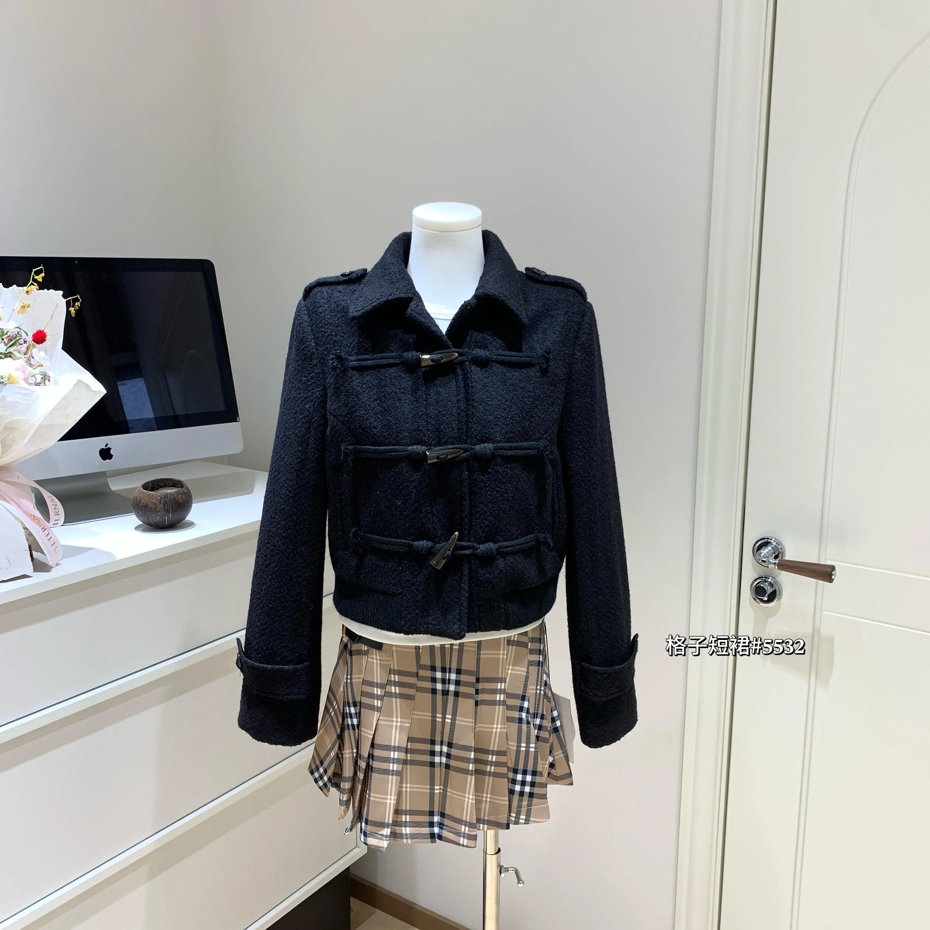 

Женская осенне-зимняя элегантная короткая куртка с роговой пуговицей и длинными рукавами, женская уличная одежда из шерсти и смеси, тонкая однобортная короткая верхняя одежда