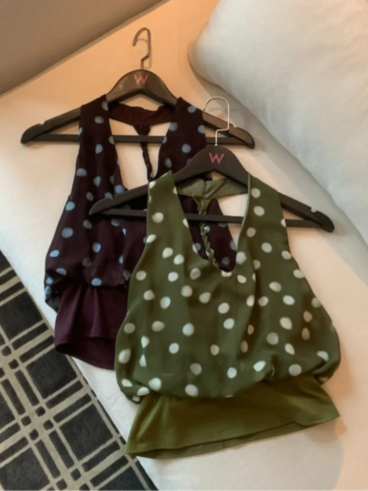 

Green Polka Dot V-Neck Halter Top Women's Summer New Outwear Design Sensation Waist Inward Top French Style Knitted Vest