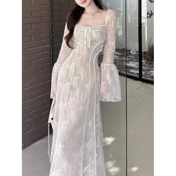 กระโปรงทรงเอ ยาว ผ้าลูกไม้ ดีไซน์เซ็กซี่  สำหรับสาวมั่นใจ  คอปกตุ๊กตา  ทรงเข้ารูป  สำหรับเดินทาง