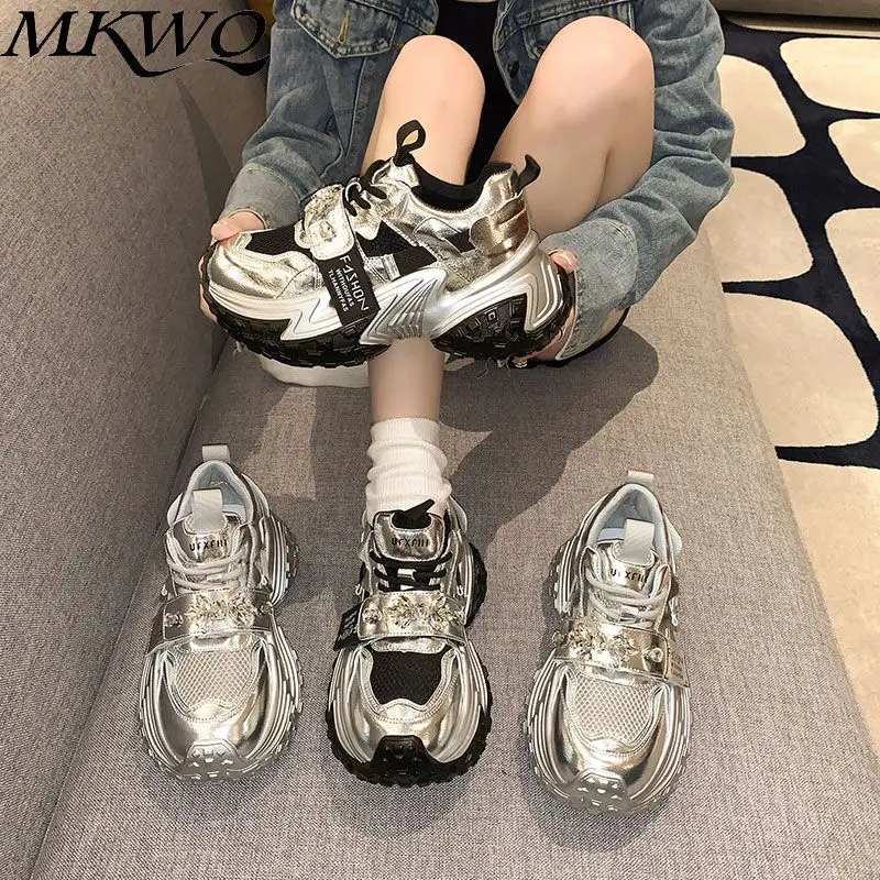 2024 New Breathable Muffin Height Increasing Comfortable Non-Slip Tire Bottom Sports Casual Shoes for Women