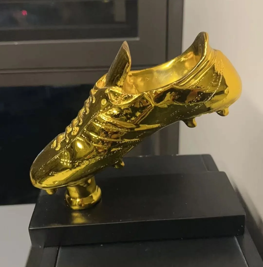 25cm Gold Plating Football Shoe Trophy Resin statue Craft Soccer Fans Souvenir Home Furnishing desktop Decor Ornament Model gift