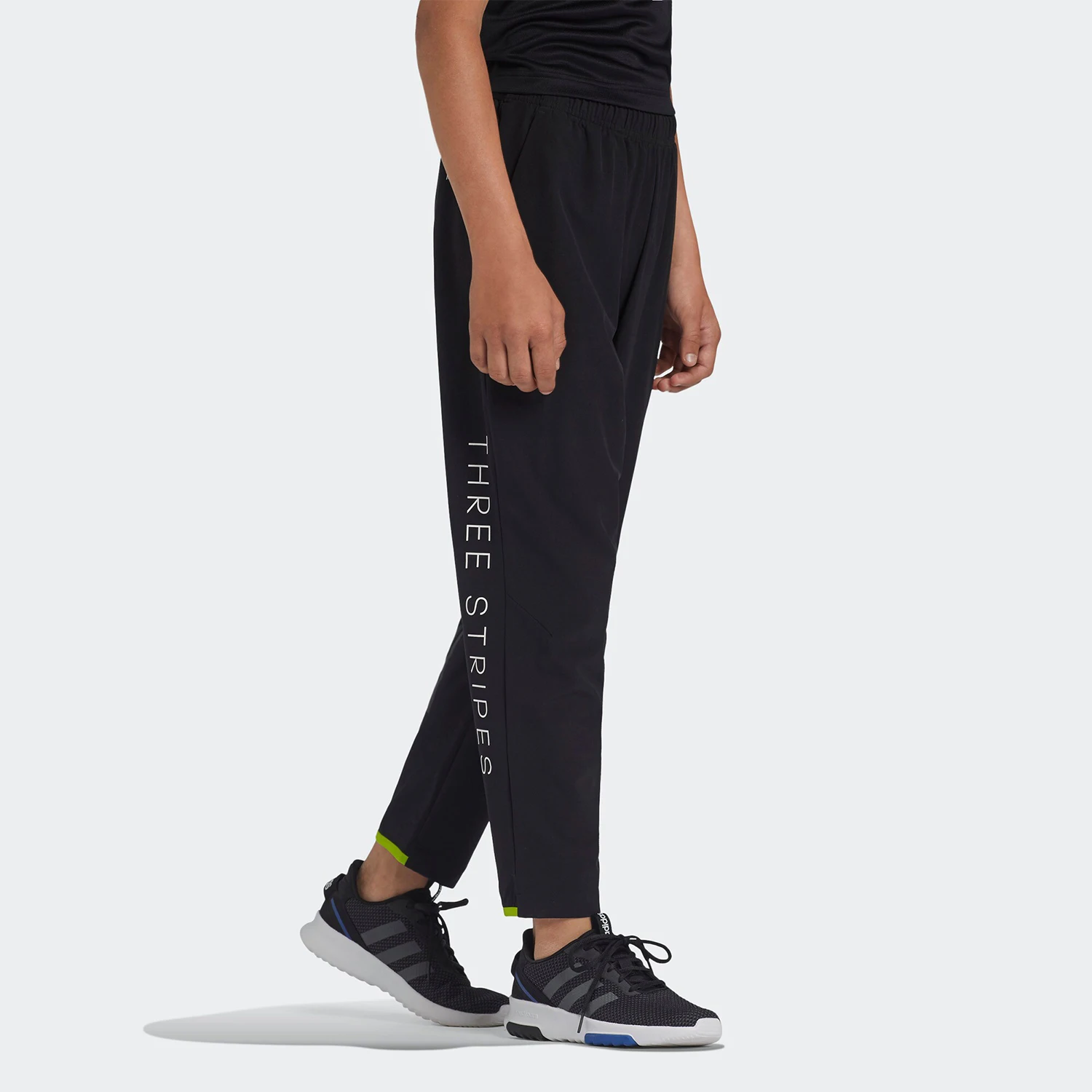 Oryginalne, sezonowe, męskie spodnie sportowe Adidas GD9186