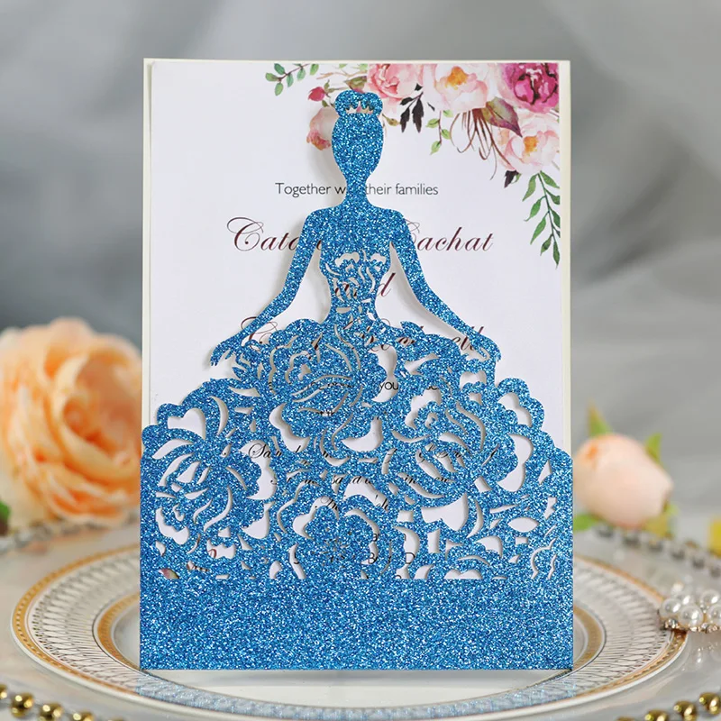 50Pcs Laser Cut Eleganckie róże panny młodej Zaproszenie ślubne Okładka na kartę Papierowe brokatowe karty Dekoracje urodzinowe Faworyci