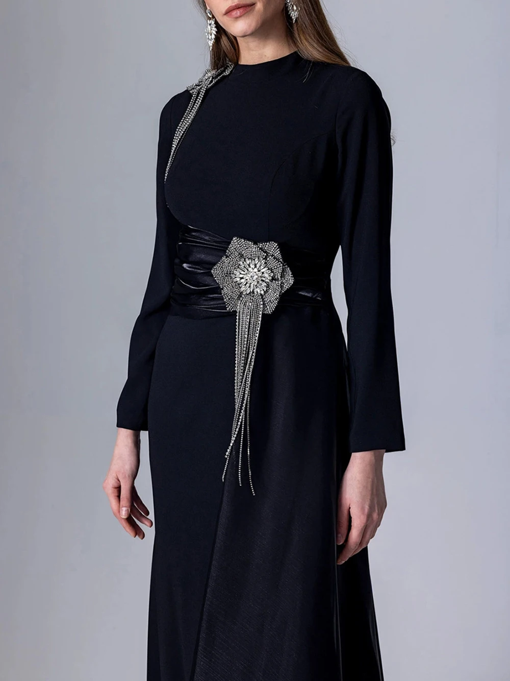 فستان ريترو مع شريط من الساتان الأزرق الداكن شرابة مطعمة الماس تنورة طويلة 2025 فستان نسائي شتاء جديد #2