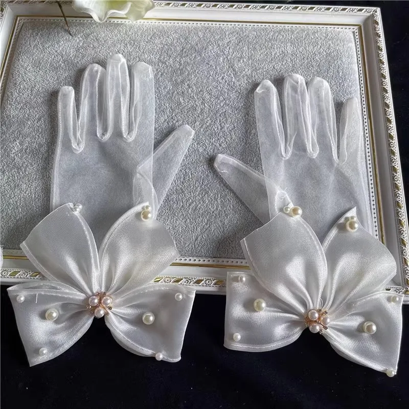 Wedding Gloves Transparent Gauze Bowknot Tulle Gloves Pearl Beaded Bridal Short Full Finger Dress Gloves Marriage Accessories