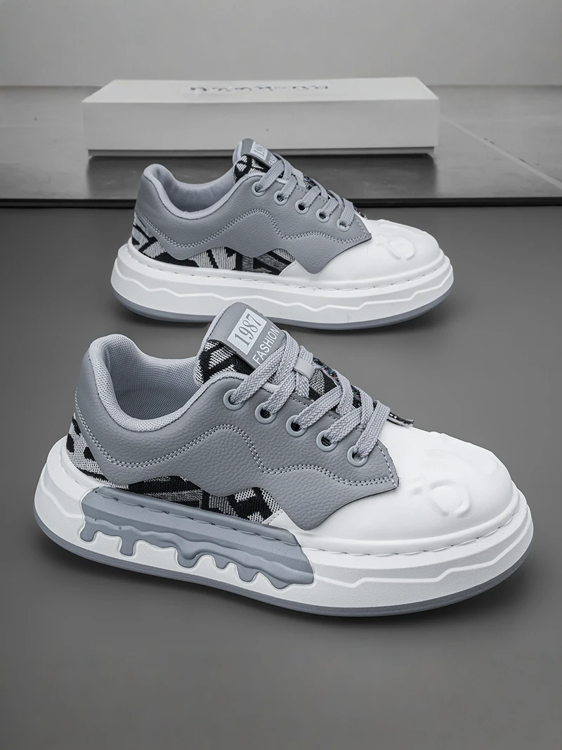 Men's 2026 New Autumn Trendy All-Match Sports Flat Shoes Teenagers Casual Thick Bottom Heightening  Bread Shoes