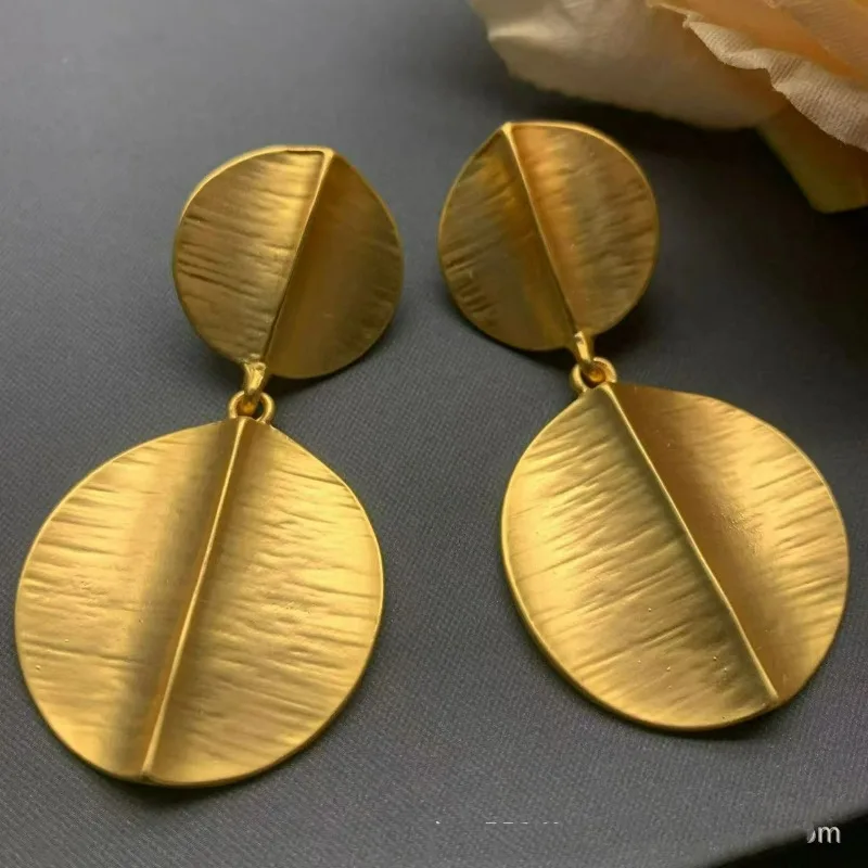 

Classic Trend Middle Vintage Dangle Earring Sweet and Cool Minimalist French Retro Style Big Oval Alloy Metal Earrings for Women