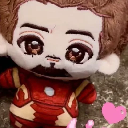 10cm Cosplay Filmfigur Tony Plüschtiere Steve Leader Plüschpuppen Rucksack Dekorative Anhänger Schlüsselanhänger Geschenke – Detail 3