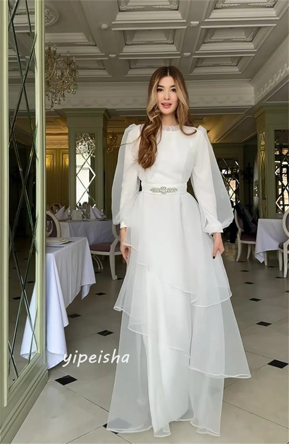 Vestido longo de baile em camadas para ocasiões personalizadas, Arábia Saudita, Organza Ball Gown, Graduação Ball Gown, Colarinho alto