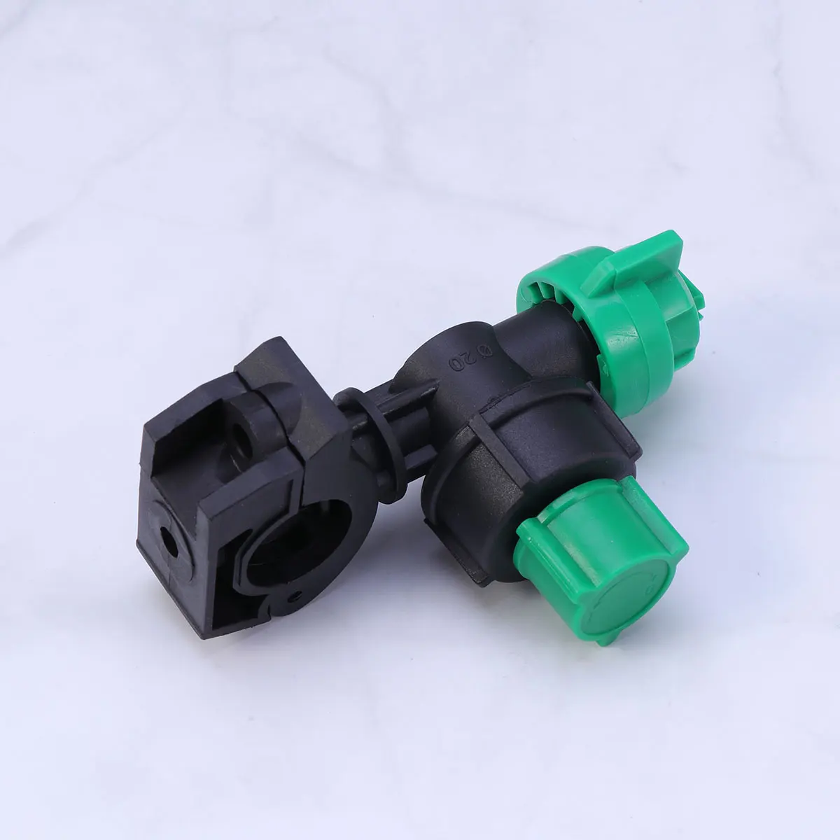 Große Kunststoff-Rohrschellen-Sprühdüse für die Landwirtschaft mit einstellbarem Durchfluss für die Bewässerung und Bewässerung von Gartenschläuchen