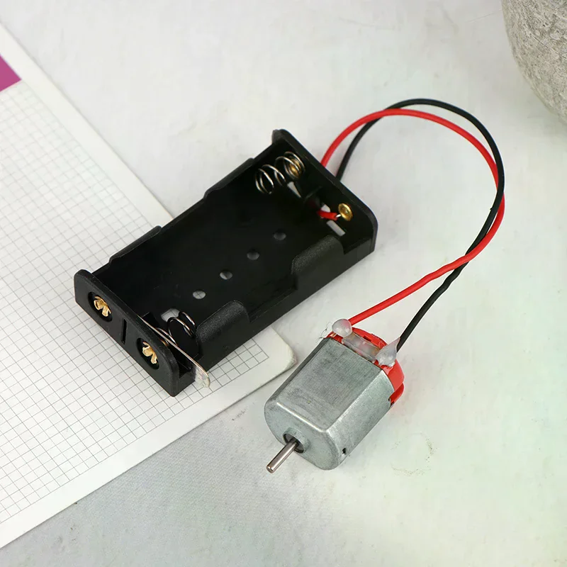 130 Motor Kit With 2x Battery Storage Case And Switch 16500 RPM Mini Student DIY Electronic Motor Circuit Models Kit