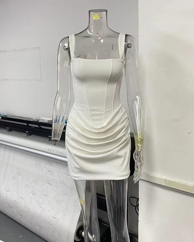 Rückenfreies, gerafftes, sexy figurbetontes Minikleid für Damen, elegantes Bandage-Kleid mit eckigem Ausschnitt, ärmellos, französischer Stil, süßes Club- und Partykleid – Detail 14
