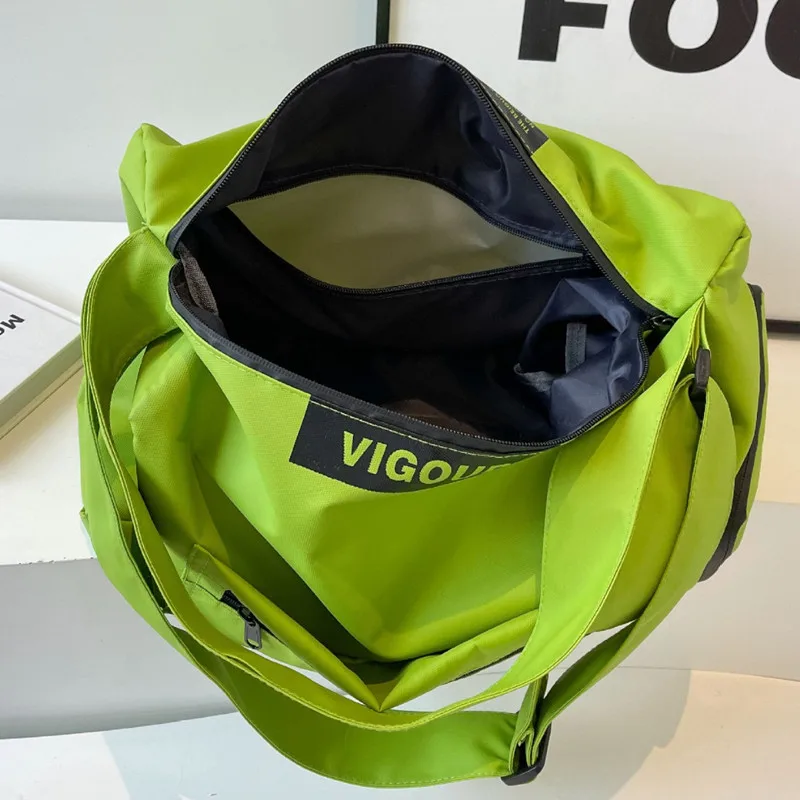 Training bag, Travel Bags, Swimming bags, Gym bag, boxing trunk, weekend bag, outdoor bag, Hand bgs, coach bag, Sports backpacks