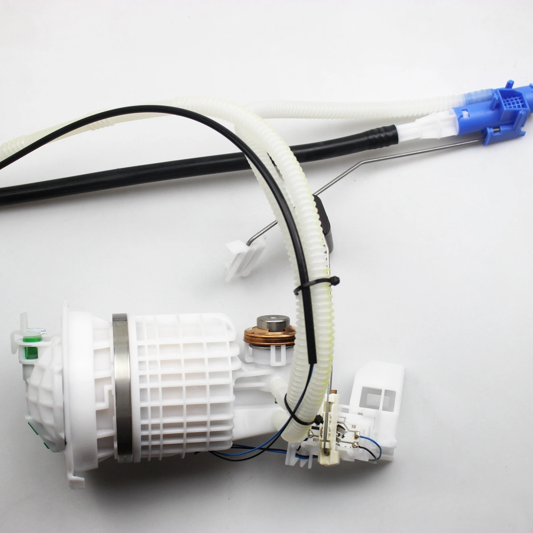 Fuel Filter compatible with BMW OE 16146765122,16146765124,16146759956,16146762071 Car  Filter