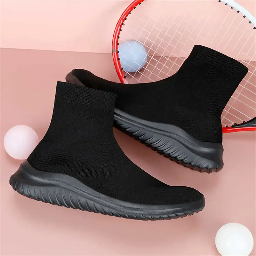 Knitted Soft Bottom Women Brown Boots Kawaiis Shoes Women's Boot Shoes Sneakers Sport High End Losfers Due To Products Tnis