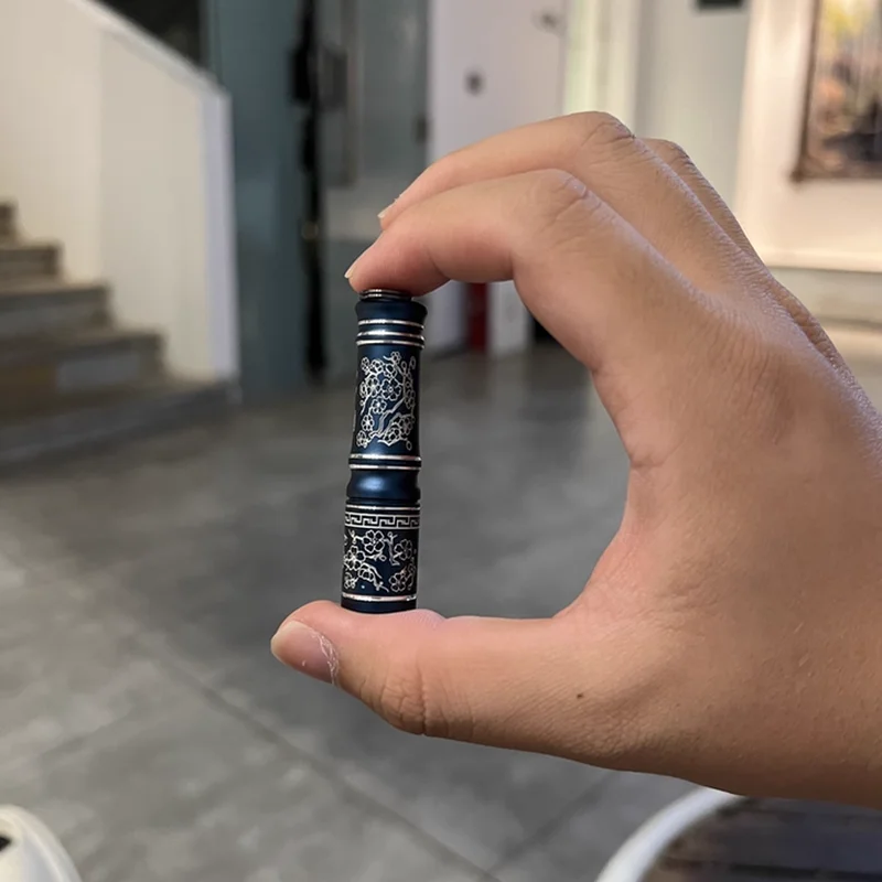 OLIGHT Ora i3E Mini lanterna de alumínio 90 lúmens Lanterna portátil compacta com chaveiro