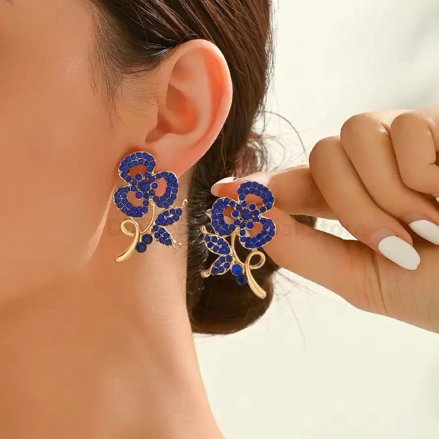 Pendientes de Lujo Elegantes con Pedrería Azul Klein en Forma de Flor para Mujer, Ideales para Fiestas, Graduaciones y Eventos Formales