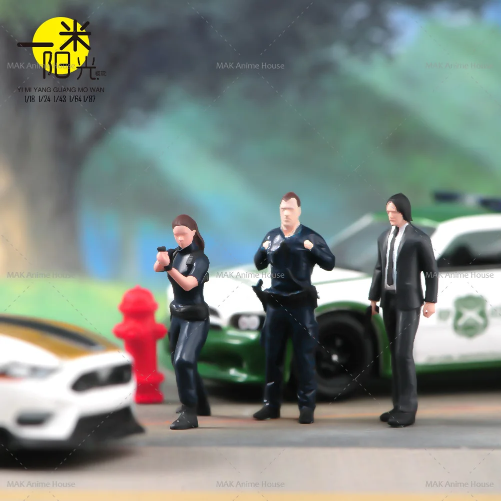 Printed Miniatures 1/64 The Police A man in a suit is chasing after him with a gun Figure Doll Model Scene Decoration Car Toys