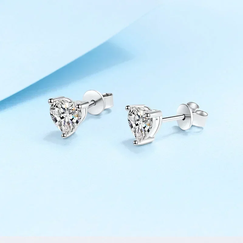 2/4ct على شكل قلب مويسانيتي وأقراط للنساء ، Pt950 البلاتين الحب القرط للصديقات تألق الماس والمجوهرات