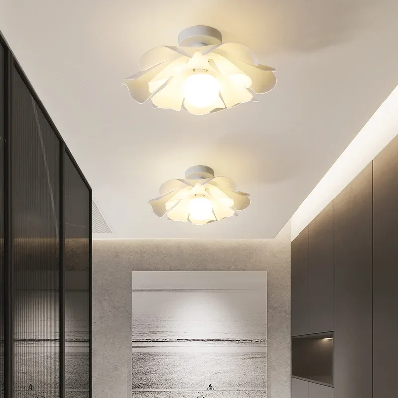 

SANDYHA Minimalist White Flowers LED Ceiling Lamp Modern Pendant Light for Home Decoration Bedroom Corridor Living Room