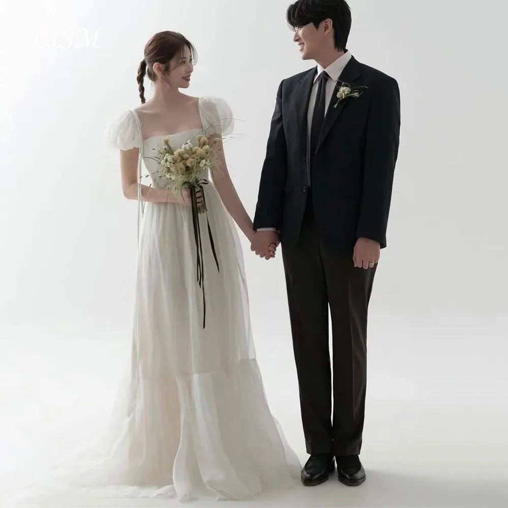 

LISM Customized Korean Wedding Dresses Photo Shoot Square Collar Puff Sleeves Floor Length Corset Korea Bridal Gowns 웨딩드레스