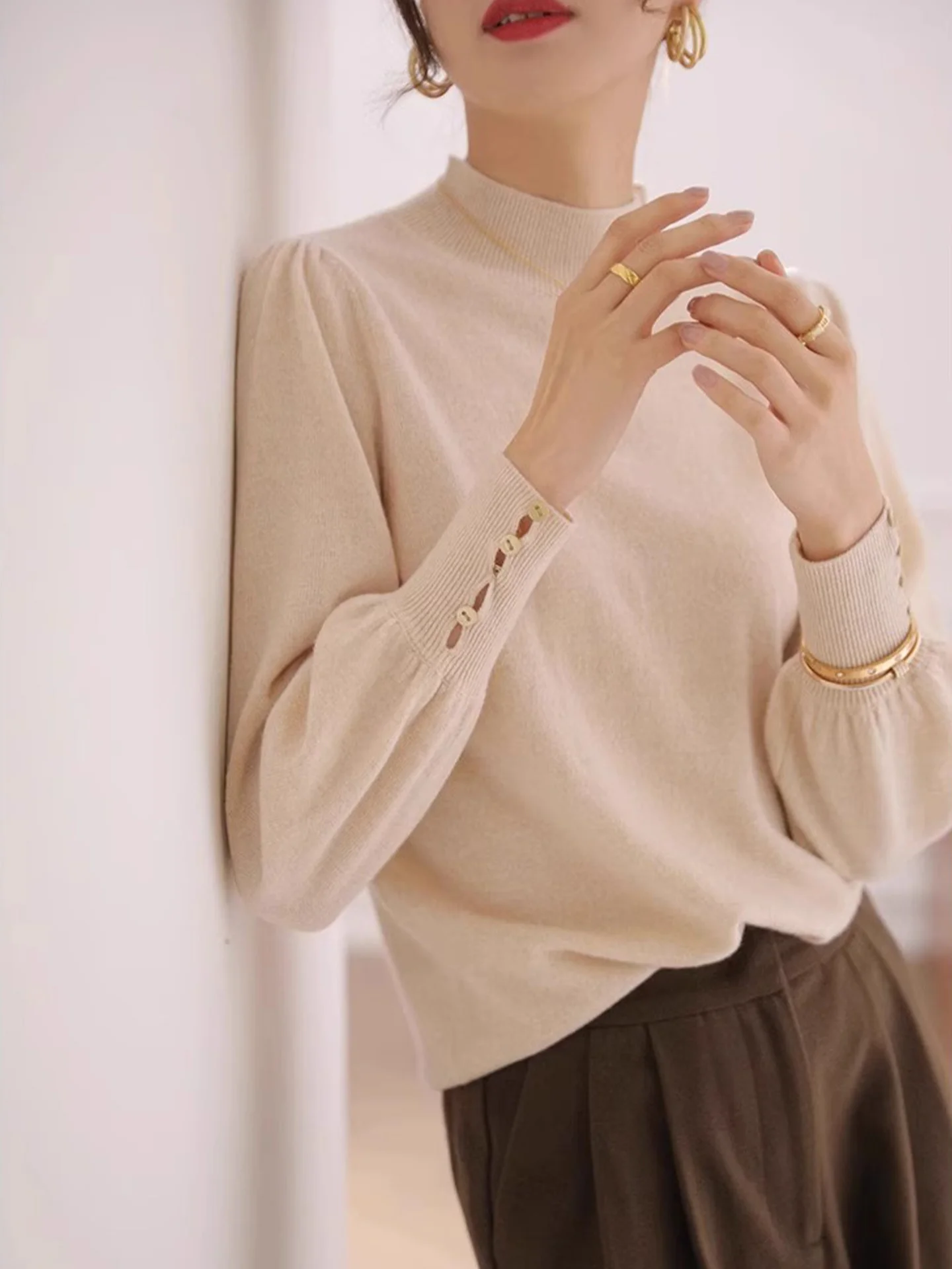 

Thiened Long Sve Camere Base irt Comfortable Skin-friendly Women's Faionable Commute Sle Winter Sweater