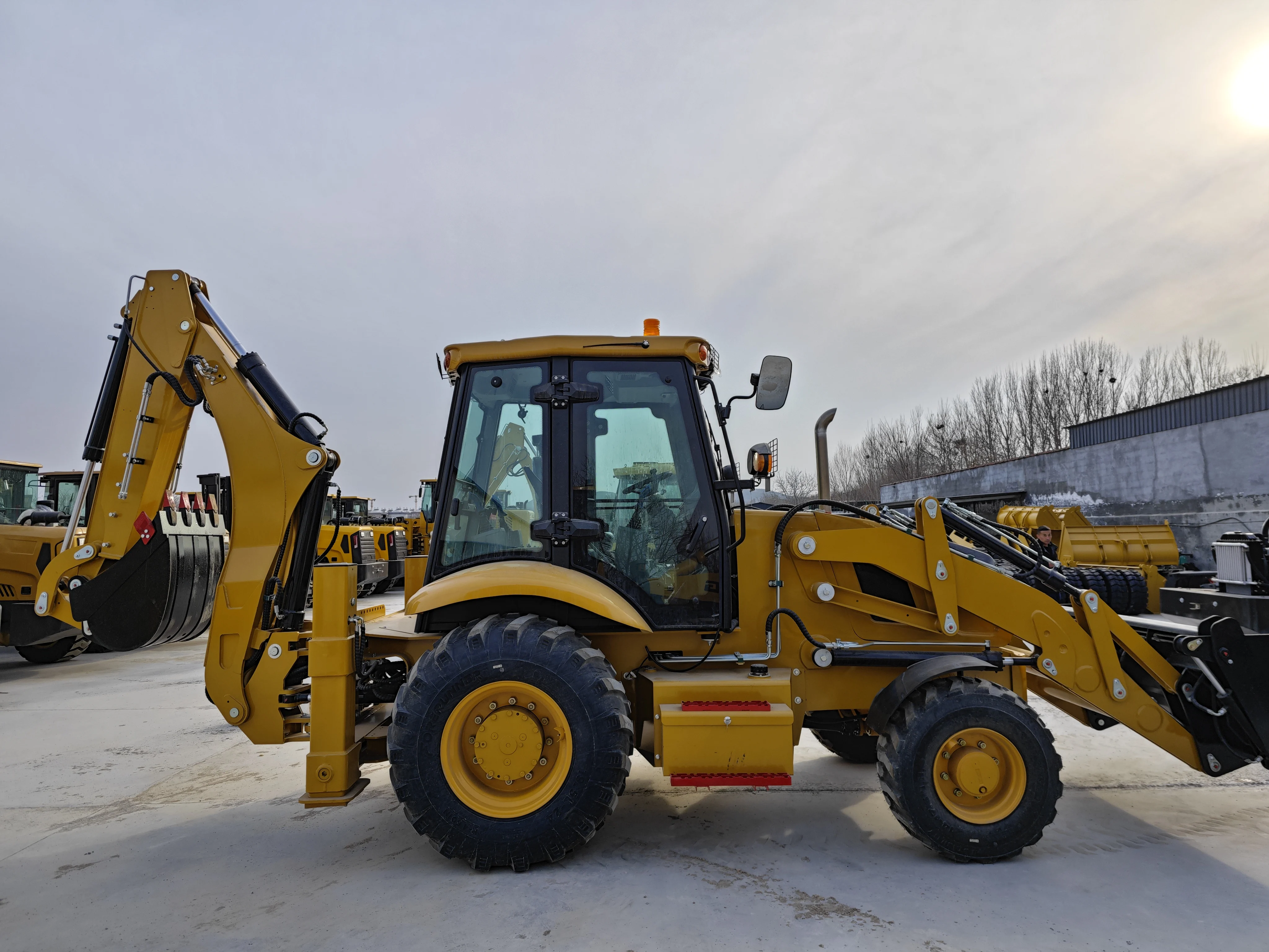 Backhoe Loader China Manufacturer Front Loader 4X4 Agricultural tractor Wheel Loader Cummins diesel Engine Customizable Digger