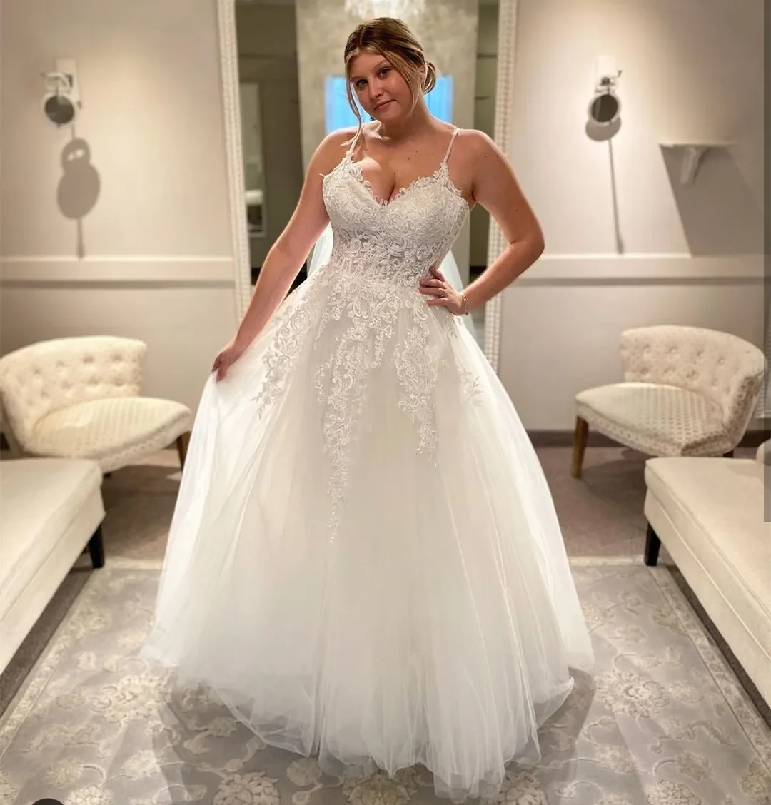 

Plus size wedding dress 2024V collar decal floor length Large size custom a Line beach outdoor auditorium custom bridal dress