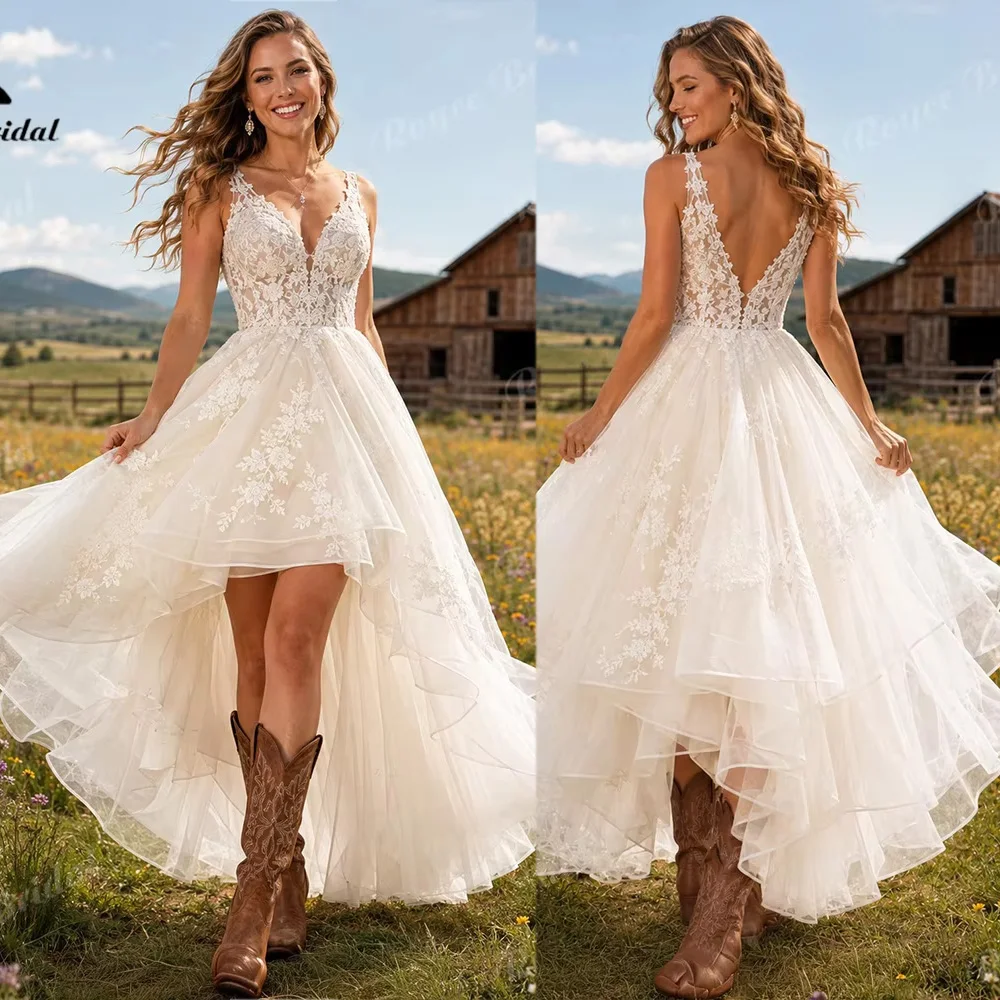 V-Ausschnitt, Spaghettiträger, High-Low-Hochzeitskleid, Blumenspitze-Applikation, tiefer Rückenausschnitt, gestufter Tüllrock, Boho Vestido De Novia, maßgeschneidert