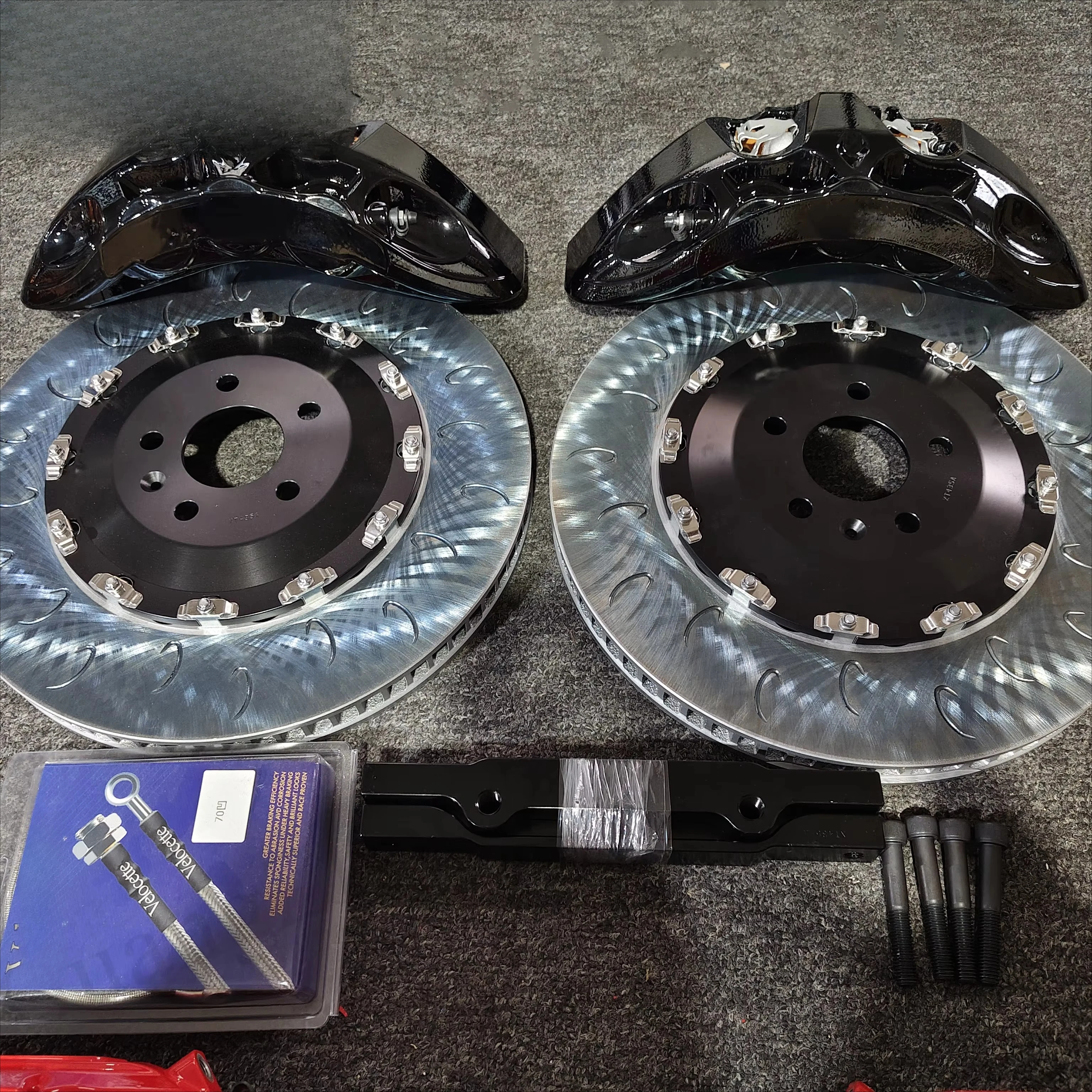 

Kid Modified Large Caliper Brake Kit 6-Piston Ceramic Rotor Brake Disc 410mm Automatic Braking System