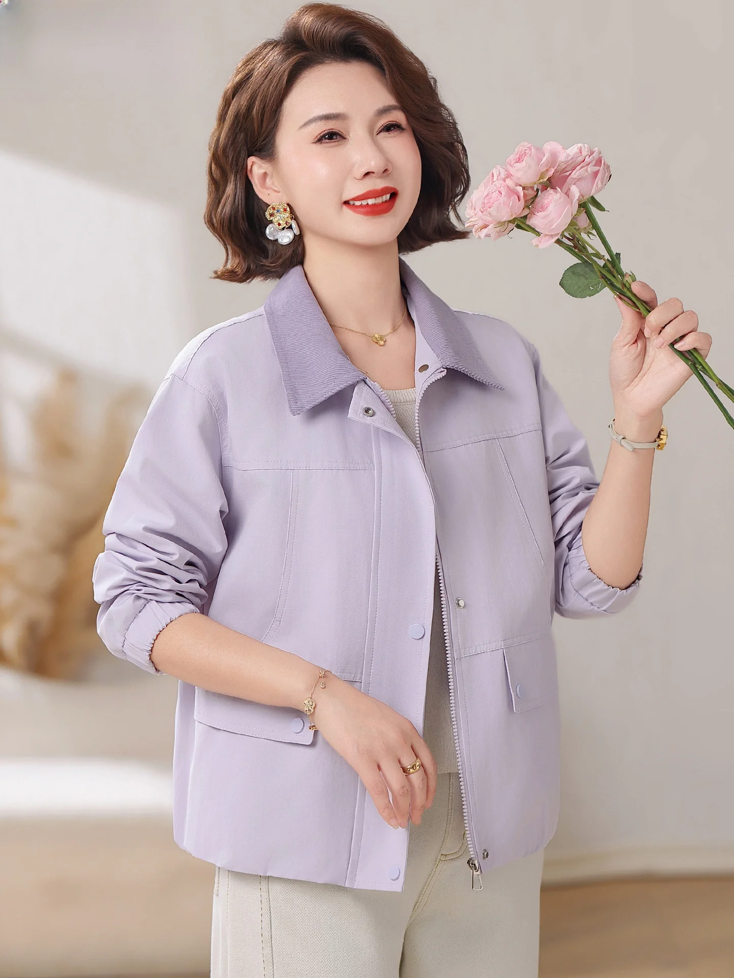 Spring Fashion Casual Jacket Young Mom Anti-Aging Coat Top Women's Short Length Windbreaker Loose Fit Zipper Closure Polyeste...