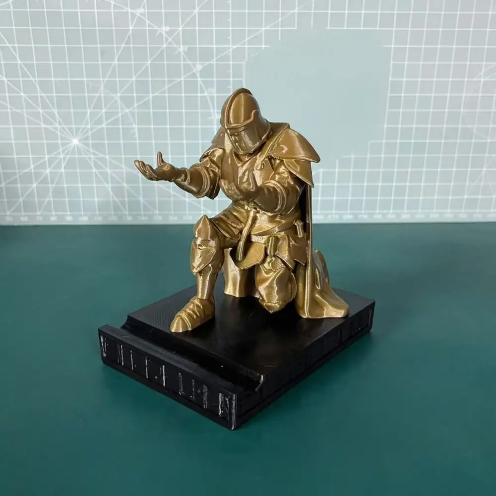 Creative Knight Statue Pen Rack Desktop Storage Organizer Stationery Stand For Office Home Desk Decorative Accessory