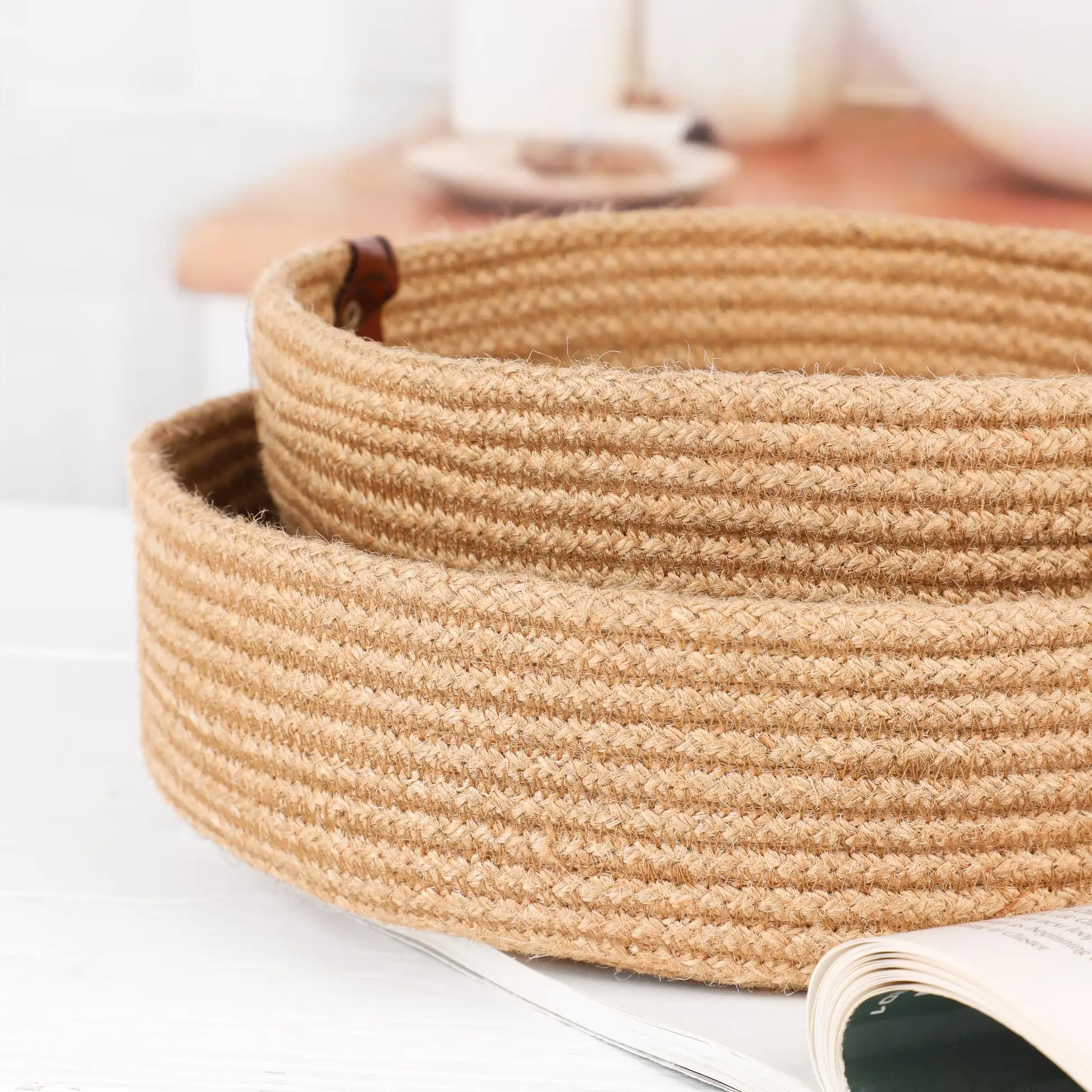 

Hand-woven Wicker Plants Basket Rope Rattan Plastic Metal Hanging Hardware Multifunctional Indoor/Outdoor