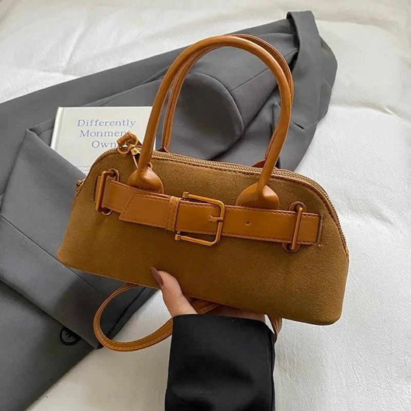 

High-End Women's Messenger Bag Made Of Premium Leather Boasting Paris Inspired And Vintage Chic Style​