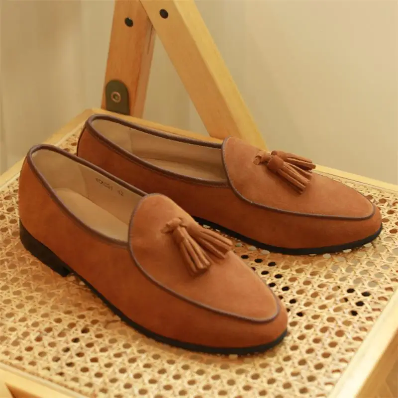Tassel Fashion Brown Black Men Loafers Handmade Cow Suede Round Toe Low-heeled Business Casual Wedding Party Daily Men Shoes
