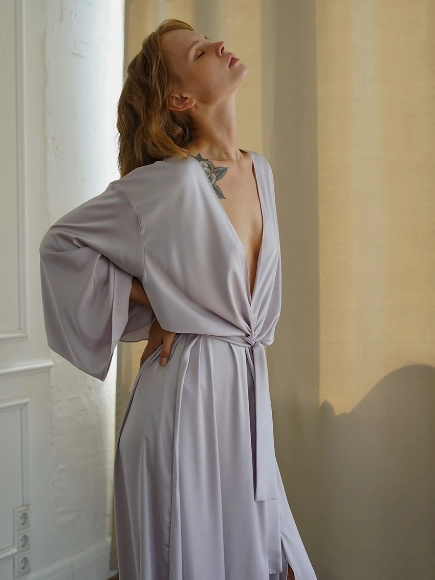 Marthaqiqi Causal Female Pajamas Sexy V-Neck Sleepwear Long Sleeve Nightgowns Winter Floor-Length Dress Loose Women'S Nightwear