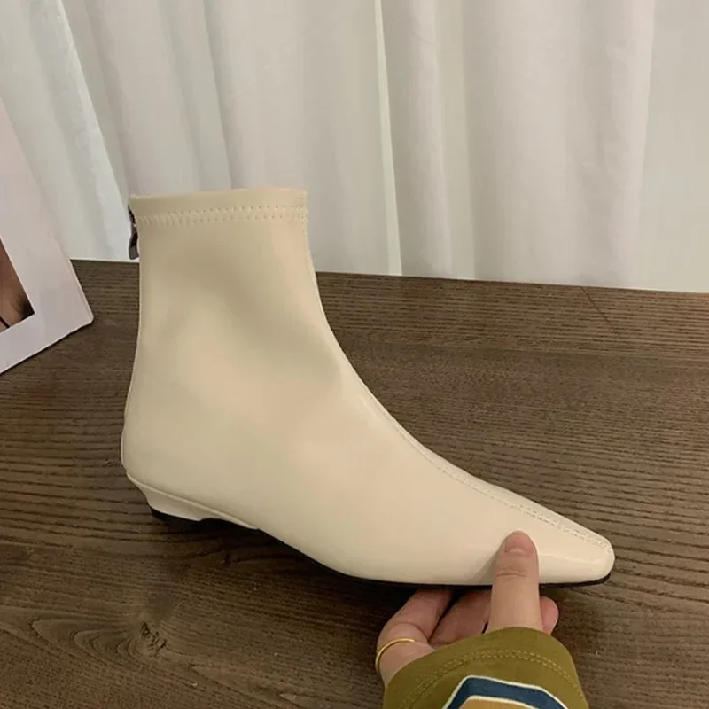 Botas de tobillo para Mujer, zapatos planos de diseñador, zapatos de invierno, tendencia 2025, Botas Chelsea a la moda para caminar, cuero gótico, nuevas Botas de nieve elegantes para Mujer