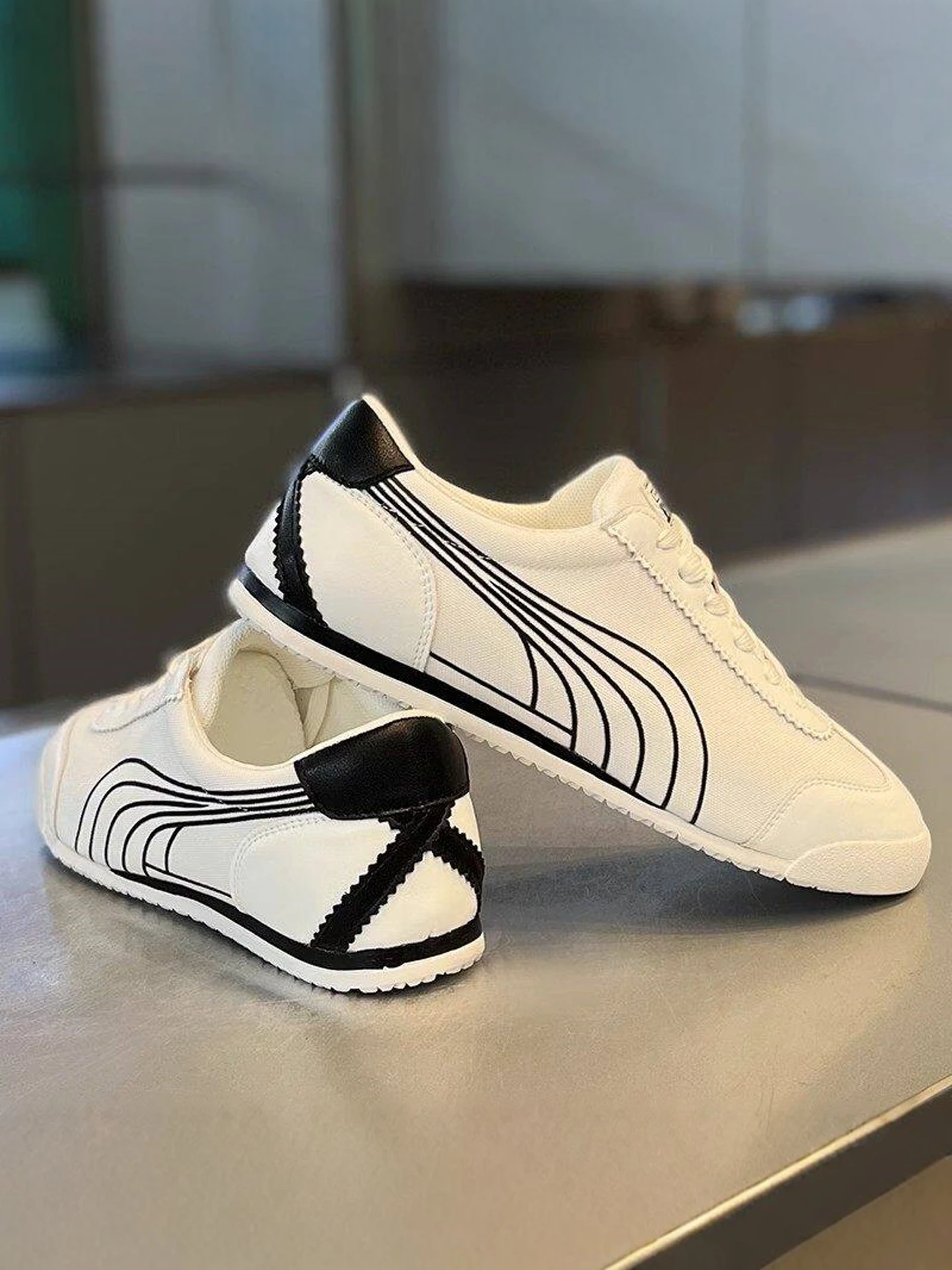 men's-low-top-running-shoes-comfortable-soft-bottom-breathable-canvas-deqin-sporty-trendy-spring-shoes-round-toe-thick-heel