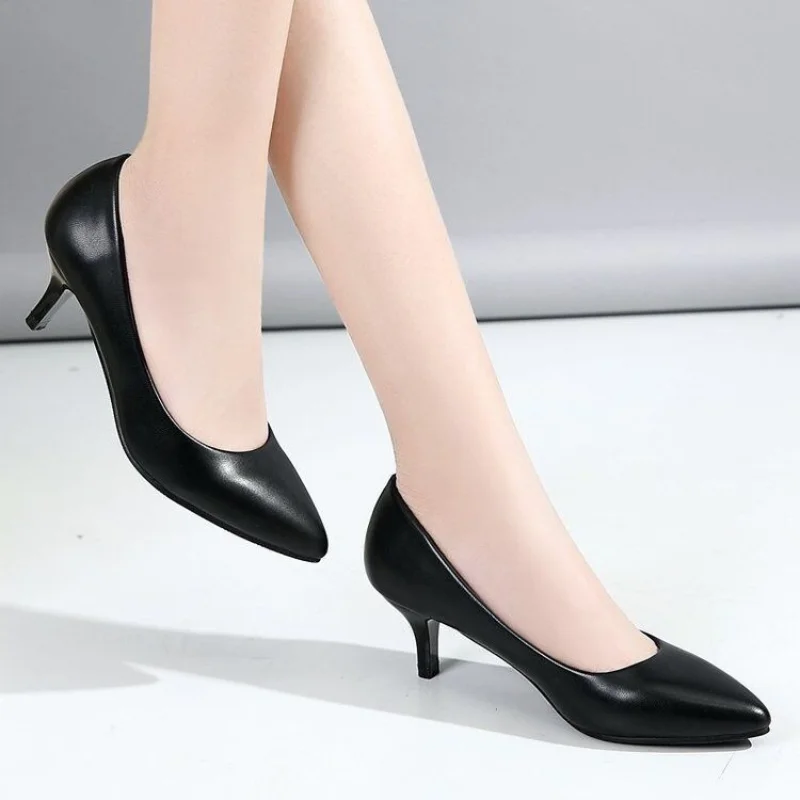 Women Soft Leather High Heels 2023 Summer New Black Pointed Toe Mid Heel Ladies Shoes Chunky Heel Dress Office Work Women Pumps