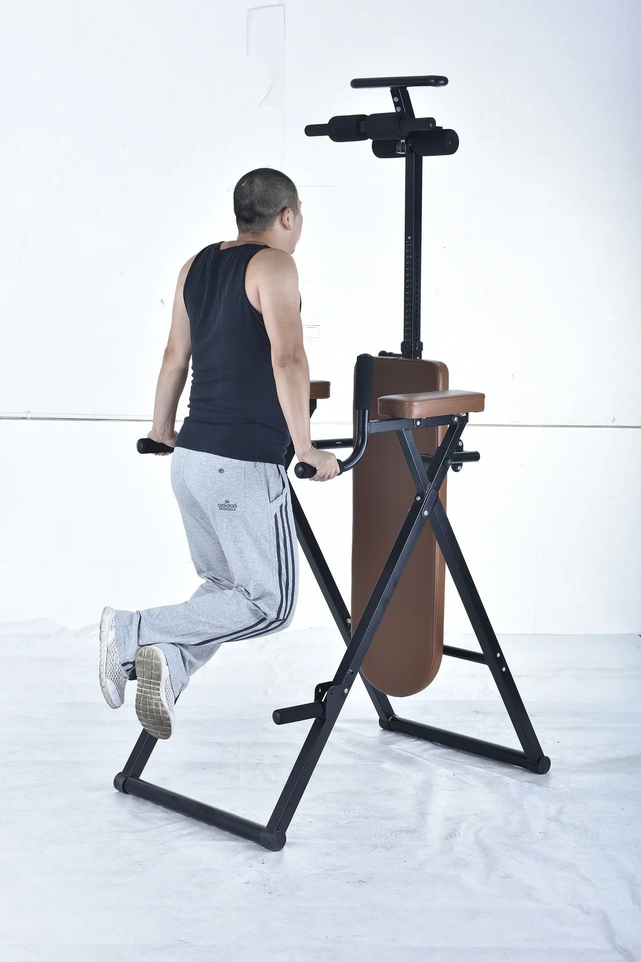 Picture 7: Multi Functional Inversion Table Handstand Machine Folding Inverted Machine Newly