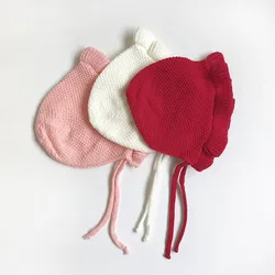 Gorro de ganchillo con protección para las orejas para bebé, gorro de punto para niña, gorros con cordones para niño pequeño, gorro con volantes de Color sólido, 0-2 años