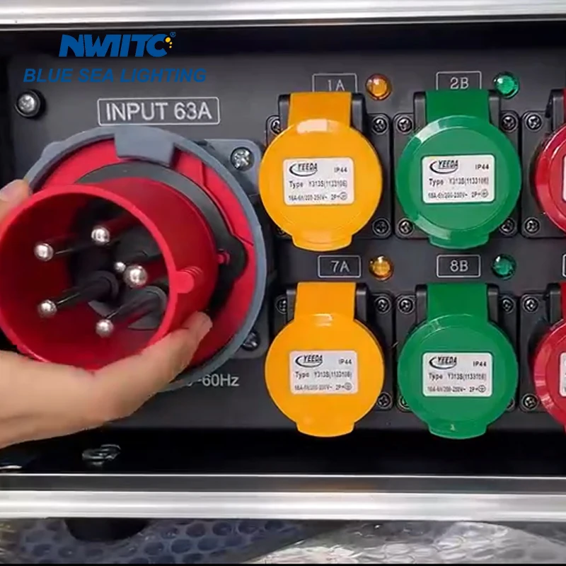 ポータブル63A 5ピン入力12路16A防水出力電源分配器パワーボックス電源分配