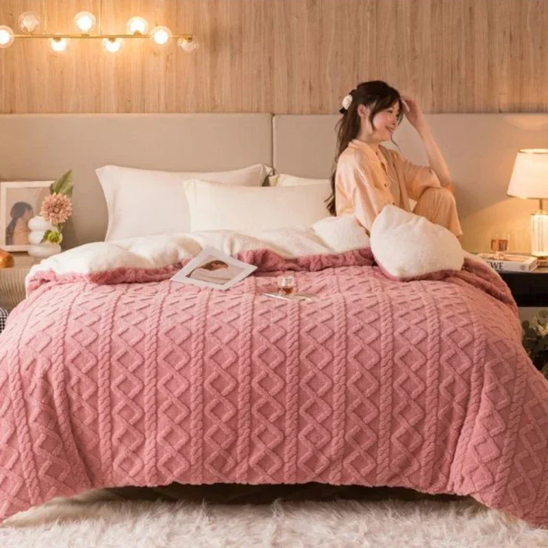 

Winter Thickened Warm Coral Velvet Duvet Cover Home Textiles Blanket Quilt Covers Dual-use Bedding Queen Luxury Comforter Cover